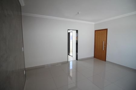 Apartamento para alugar com 226m², 3 quartos e 2 vagasSala
