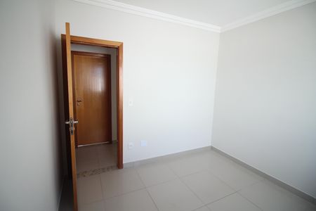 Apartamento para alugar com 226m², 3 quartos e 2 vagasQuarto 2