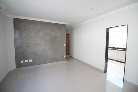 Apartamento para alugar com 226m², 3 quartos e 2 vagasSala