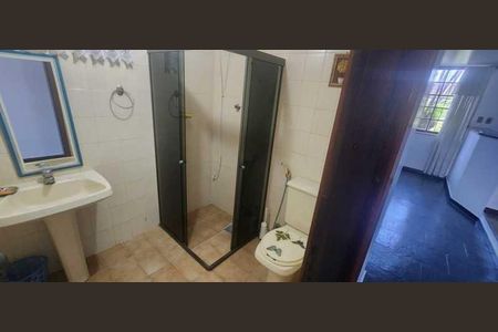 Casa de condomínio à venda com 192m², 4 quartos e 3 vagas