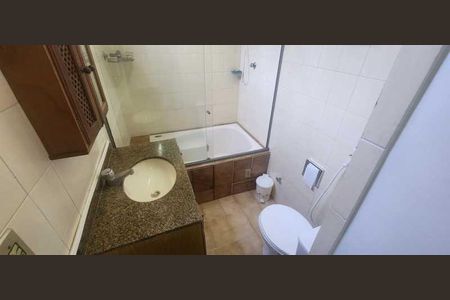 Casa de condomínio à venda com 192m², 4 quartos e 3 vagas