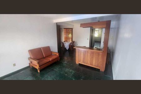 Casa de condomínio à venda com 192m², 4 quartos e 3 vagas