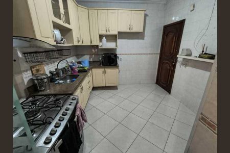 Apartamento à venda com 98m², 2 quartos e 1 vaga