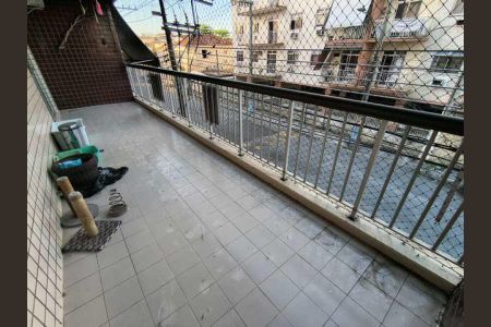 Apartamento à venda com 98m², 2 quartos e 1 vaga