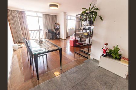 Apartamento à venda com 165m², 3 quartos e 1 vagaSala