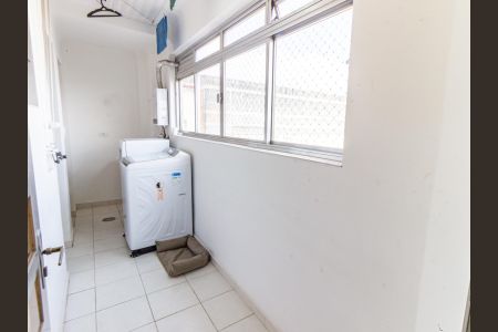 Apartamento à venda com 165m², 3 quartos e 1 vagaÁrea de Serviço