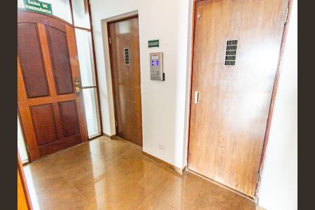 Apartamento à venda com 165m², 3 quartos e 1 vagaHall privativo