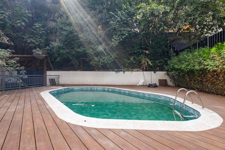 Apartamento para alugar com 72m², 1 quarto e 1 vaga Apartamento para alugar com 72m², 1 quarto e 1 vagaPiscina