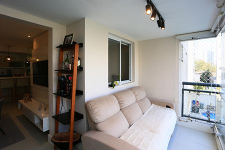 Apartamento à venda com 72m², 3 quartos e 2 vagasVaranda