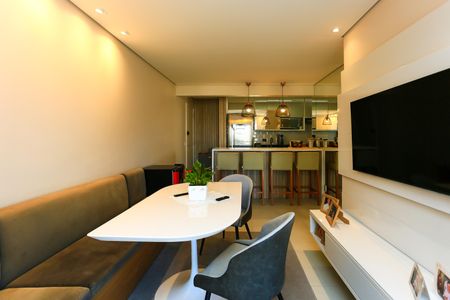 Apartamento à venda com 72m², 3 quartos e 2 vagasSala