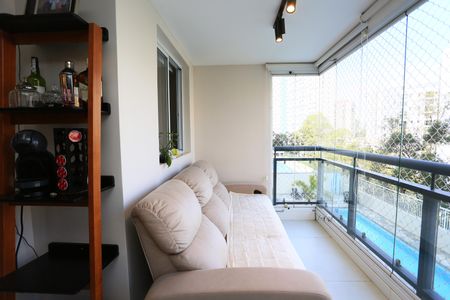 Apartamento à venda com 72m², 3 quartos e 2 vagasVaranda