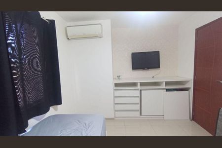 Casa à venda com 4 quartos, 278m² em Piratininga, Niterói