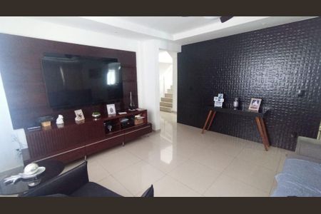 Casa à venda com 4 quartos, 278m² em Piratininga, Niterói