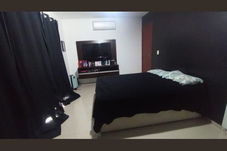 Casa à venda com 4 quartos, 278m² em Piratininga, Niterói