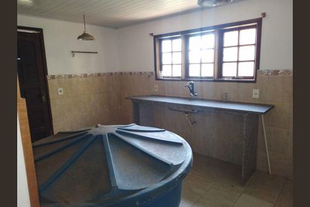 Casa à venda com 3 quartos, 160m² em Maravista, Niterói