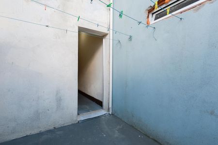 Casa à venda com 150m², 2 quartos e sem vagaQuintal