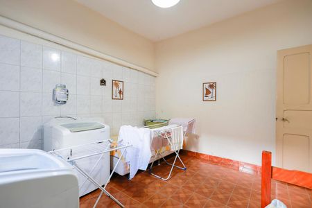 Casa à venda com 150m², 2 quartos e sem vagaQuarto de serviço