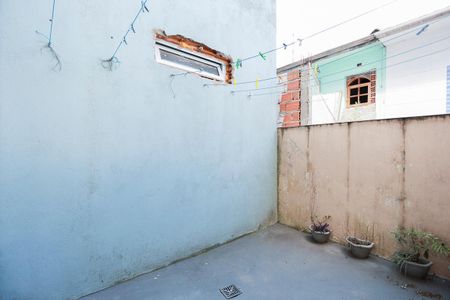 Casa à venda com 150m², 2 quartos e sem vagaQuintal