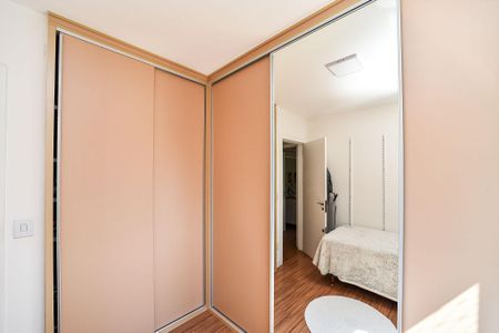 Apartamento à venda com 180m², 3 quartos e 2 vagas Apartamento à venda com 180m², 3 quartos e 2 vagasQuarto 2