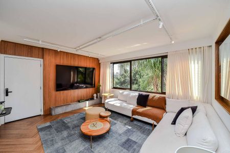 Sala de apartamento para alugar com 3 quartos, 180m² em São João, Porto Alegre