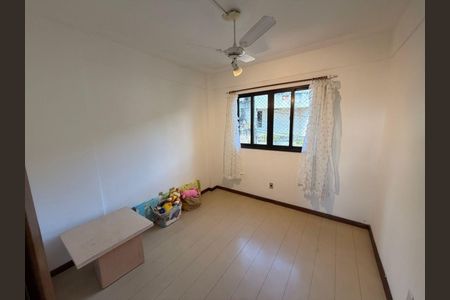 Casa à venda com 6 quartos, 450m² em Santa Rosa, Niterói