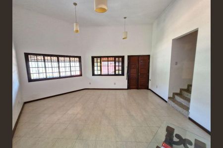 Casa à venda com 4 quartos, 272m² em São Francisco, Niterói