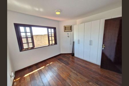 Casa à venda com 4 quartos, 272m² em São Francisco, Niterói