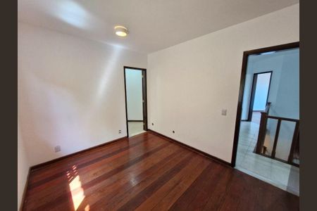 Casa à venda com 4 quartos, 272m² em São Francisco, Niterói
