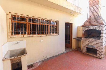 Casa à venda com 200m², 2 quartos e 1 vagaChurrasqueira