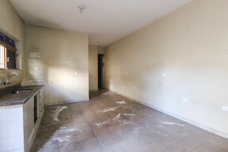 Casa à venda com 200m², 2 quartos e 1 vagaEdícula