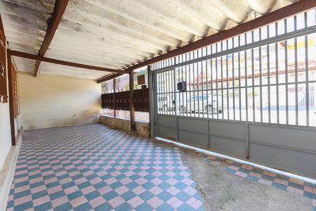 Casa à venda com 200m², 2 quartos e 1 vagaGaragem