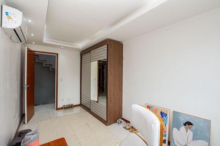 Casa à venda com 4 quartos, 150m² em Itaipu, Niterói