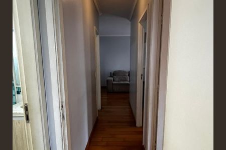Apartamento para alugar com 3 quartos, 70m² em Jardim Tupanci, Barueri