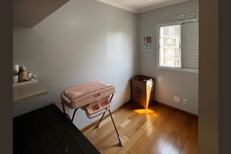 Apartamento para alugar com 3 quartos, 70m² em Jardim Tupanci, Barueri