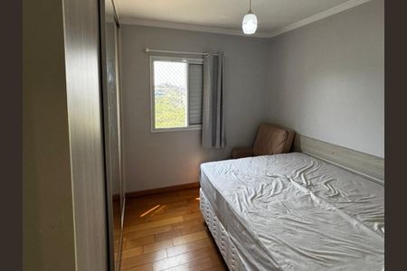 Apartamento para alugar com 3 quartos, 70m² em Jardim Tupanci, Barueri