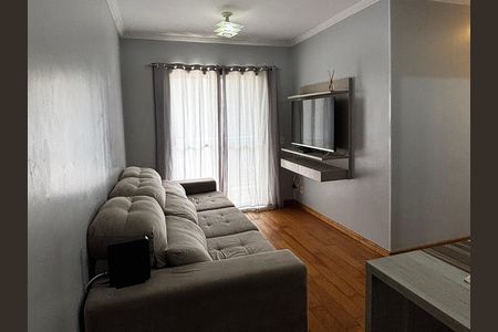 Apartamento para alugar com 3 quartos, 70m² em Jardim Tupanci, Barueri