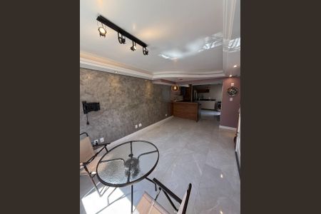 Casa à venda com 84m², 3 quartos e 2 vagas Casa à venda com 84m², 3 quartos e 2 vagasFoto 02