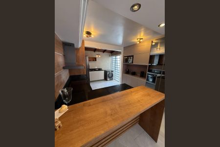 Foto 03 de casa à venda com 3 quartos, 84m² em Humaitá, Porto Alegre