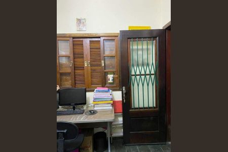 Casa à venda com 130m², 3 quartos e 2 vagas