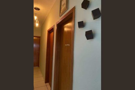 Casa à venda com 130m², 3 quartos e 2 vagas