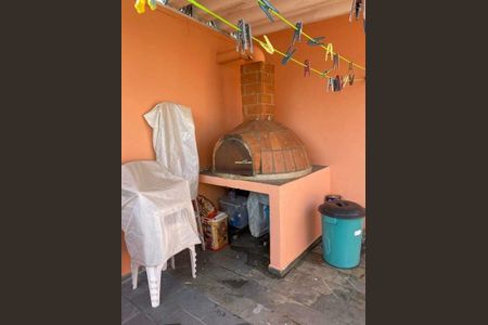 Casa à venda com 3 quartos, 130m² em Vila Oratorio, São Paulo