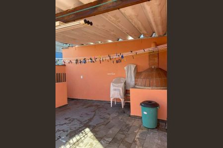 Casa à venda com 130m², 3 quartos e 2 vagas