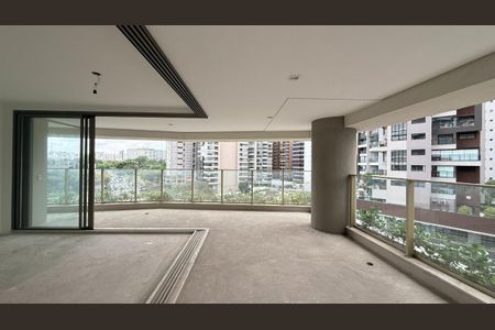 Apartamento à venda com 3 quartos, 218m² em Indianópolis, São Paulo