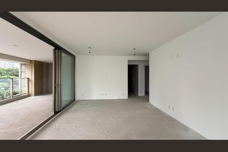 Apartamento à venda com 3 quartos, 218m² em Indianópolis, São Paulo