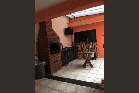 Casa à venda com 203m², 5 quartos e 5 vagas