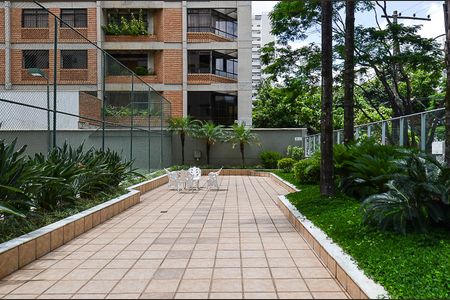 Apartamento à venda com 600m², 5 quartos e 4 vagas Apartamento à venda com 600m², 5 quartos e 4 vagasÁrea comum