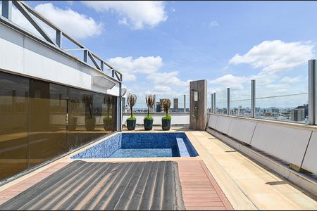 Apartamento à venda com 600m², 5 quartos e 4 vagas Apartamento à venda com 600m², 5 quartos e 4 vagasCobertura