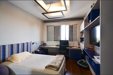 Apartamento à venda com 600m², 5 quartos e 4 vagas Apartamento à venda com 600m², 5 quartos e 4 vagasQuarto 1