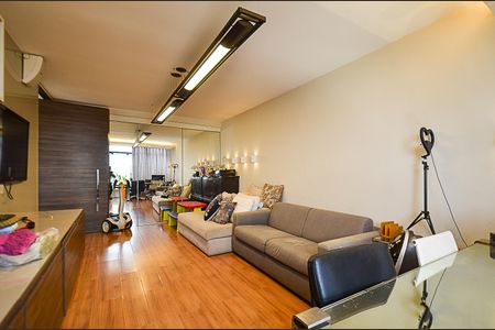 Apartamento à venda com 600m², 5 quartos e 4 vagas Apartamento à venda com 600m², 5 quartos e 4 vagasSala de TV Cobertura