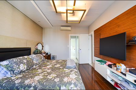 Apartamento à venda com 600m², 5 quartos e 4 vagas Apartamento à venda com 600m², 5 quartos e 4 vagasSuíte 1